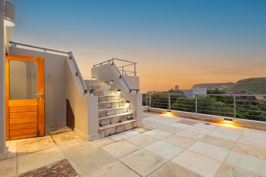 5 Bedroom Property for Sale in Whale Rock Beach Western Cape